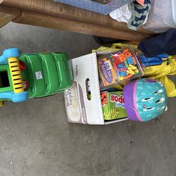 LOTS of Girls 2T -5T clothes, Boys: newborn -18 months, toys, shoes