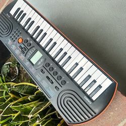 Casio Sa-76 Keyboard 
