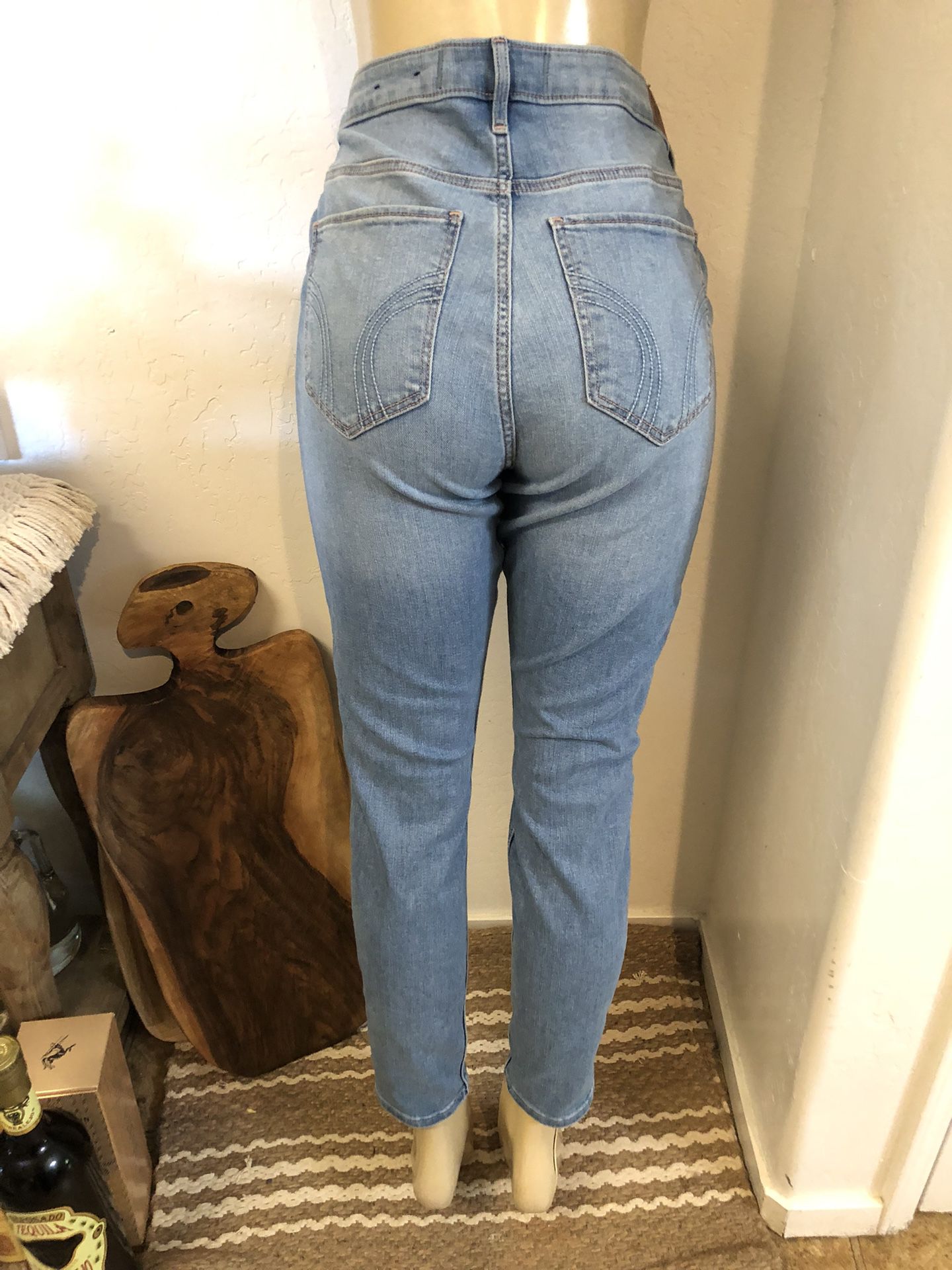 Hollister Jeans Size 17