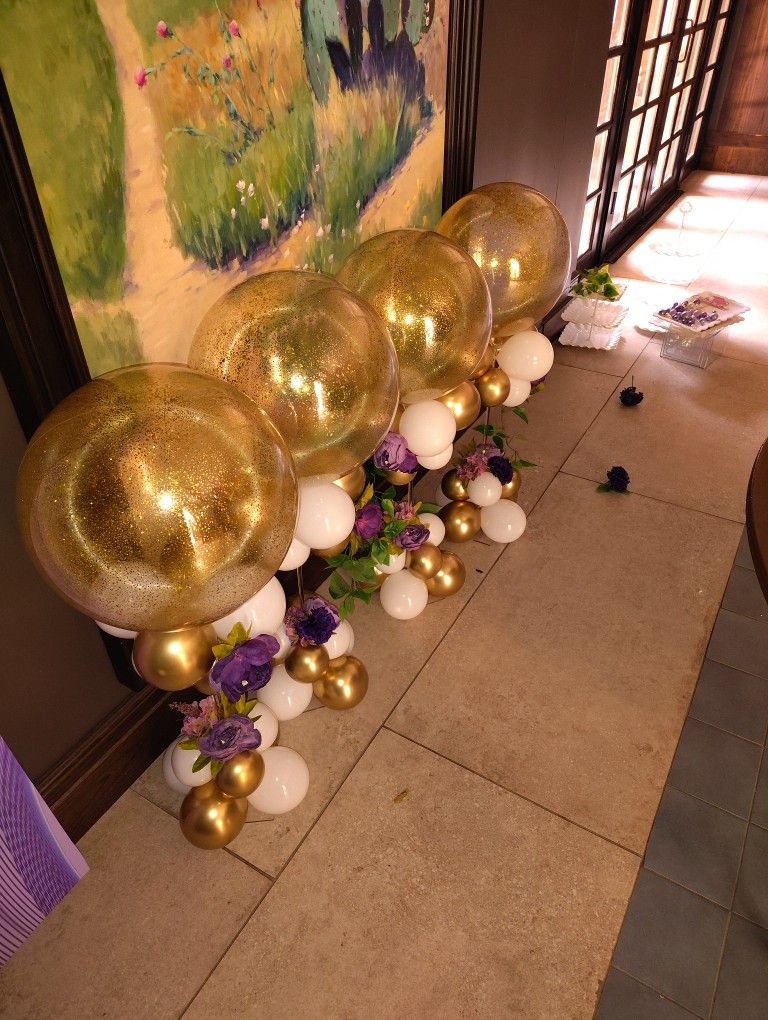 Beautiful Balloon Center Pieces