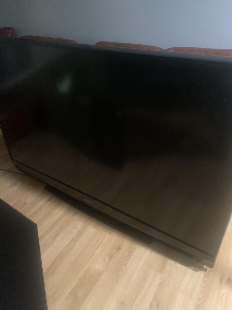 Older Model Tv Plus Console Table 