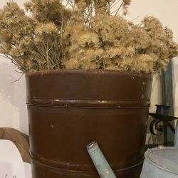 Dried Flowers,  Having Huge Sale Of 90% Of The loft