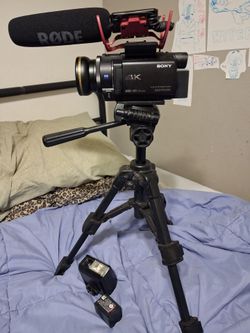 Sony FDR-AX33  with tons of extras