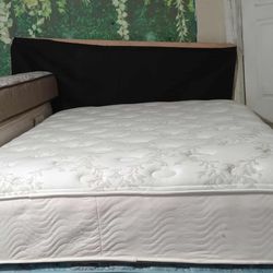 Queen Size Mattress (Colchon Queen Size)
