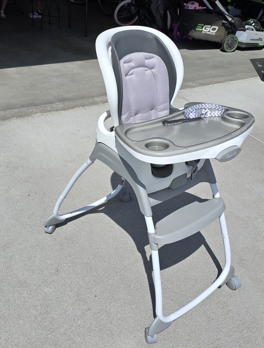 Ingenuity SmartClean Trio Elite 3 In 1 Convertible High Chair