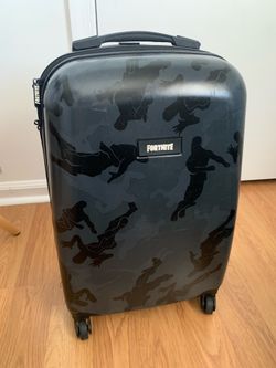 Fortnite carry-on