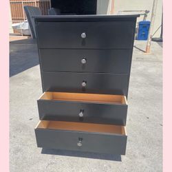 5 Drawer Dresser 