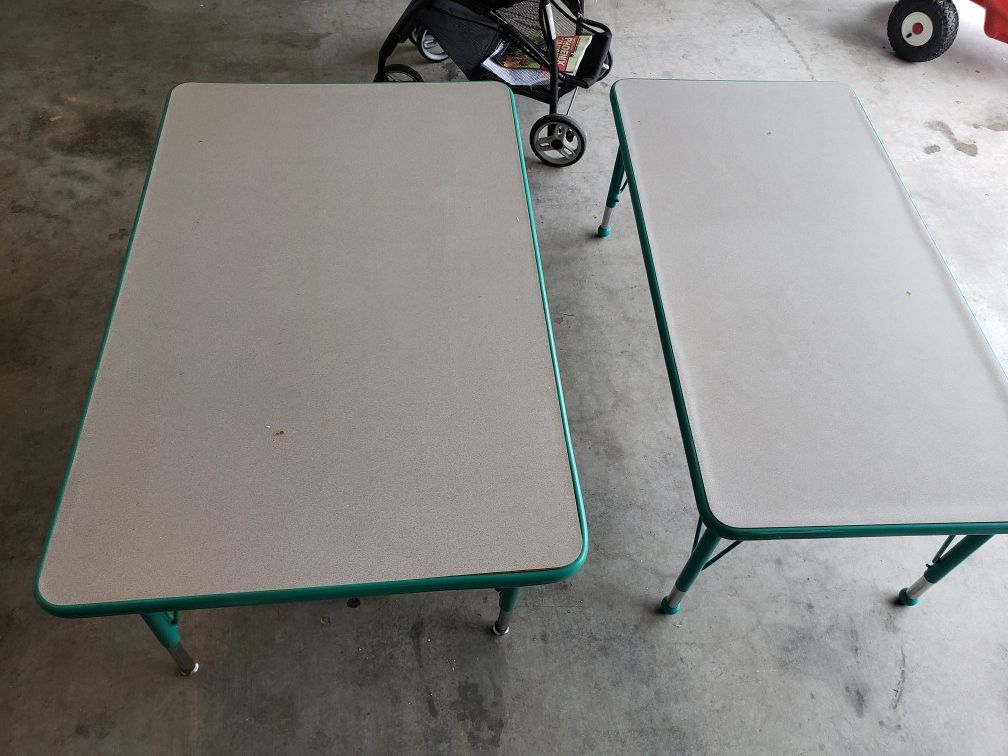 Tables w/ adjustable legs