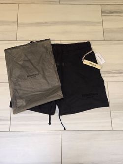 Black Essentials Shorts