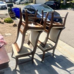 free dining room table and chairs