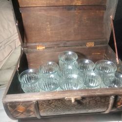 Treasure Chest With Candle Holders 10 Count