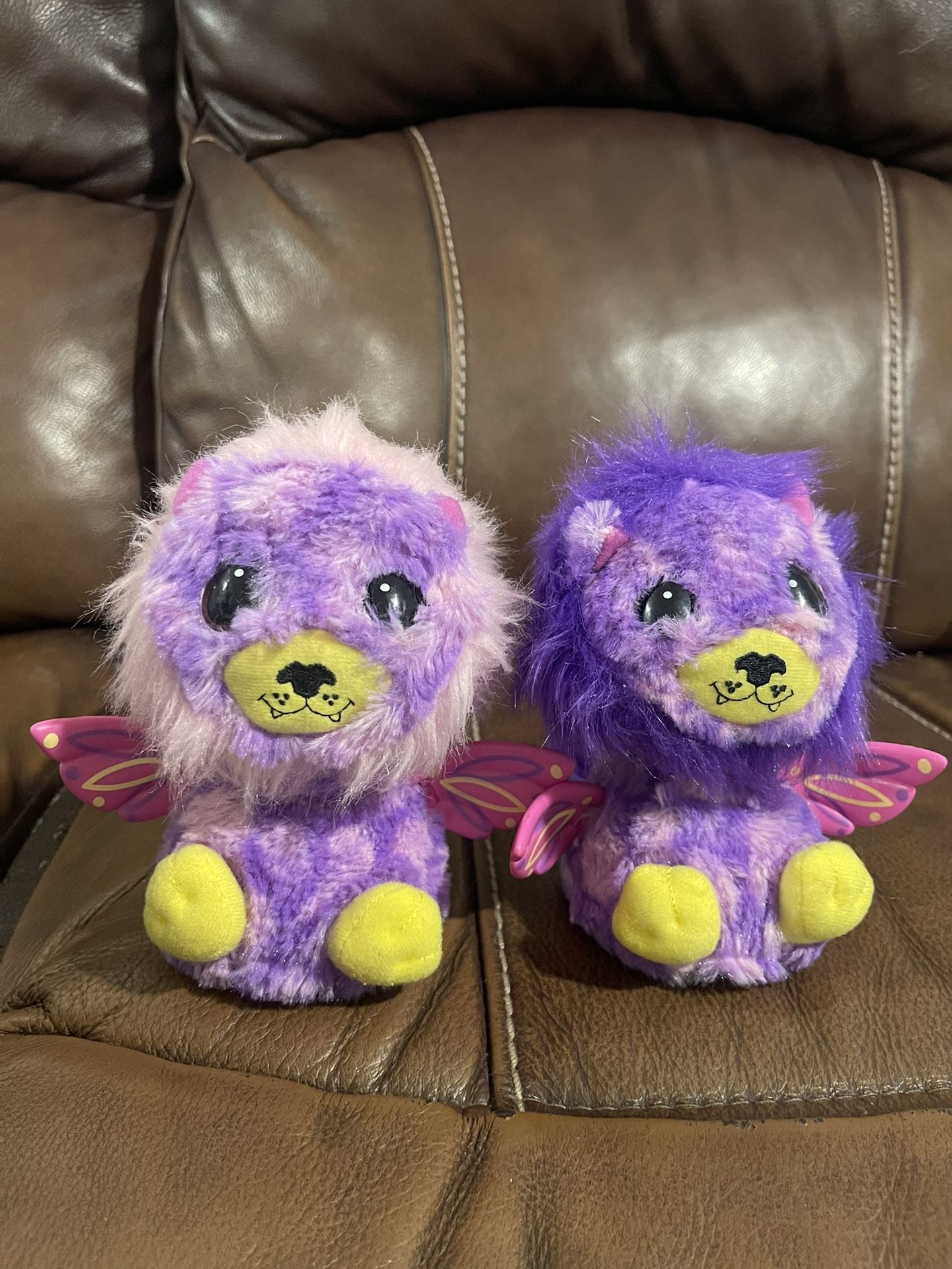 Hatchimals Elefly , Ligull Wing Lion twins