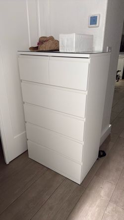 Tall dresser