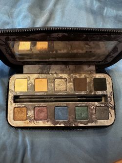 Urban Decay Eyeshadow Palette — Gold, Bronze, Blue, Green, Black Shades