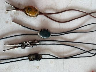 Lot of 4 Vintage Bolo Ties