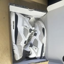 Jordan 4 Military Blacks