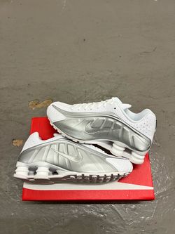 Nike Shox R4 Silver