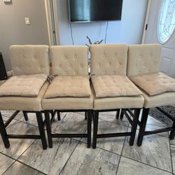 Set De 4 Sillas Altas. 
