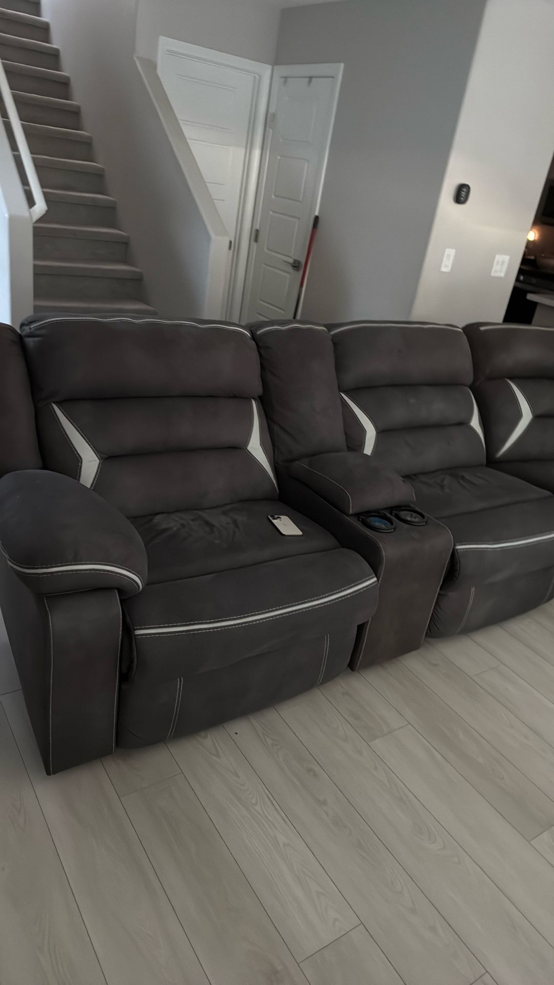 Recliner Sectional Couch – Great Condition, Needs Cords & Cleaning