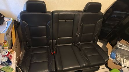 2nd row bench seat for Yukon/tahoe/escalade