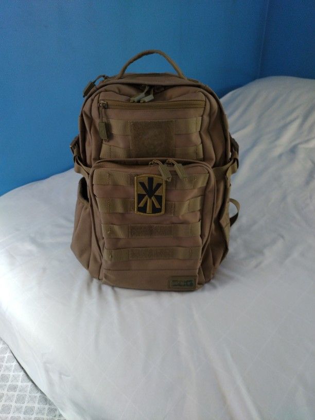 SOG Military Back Pack In Excellent Condition
