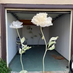 Giant Flowers - Rose + Poppy