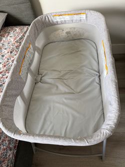 Baby Bassinet with Mattress Pad