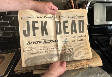 Original 1963 Las Vegas RJ newspapers and Post magazine/ Kennedy assassination