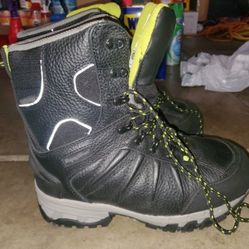 NEW  RefrigiWear Freezer Boots 