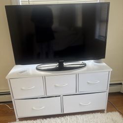Small Dresser 