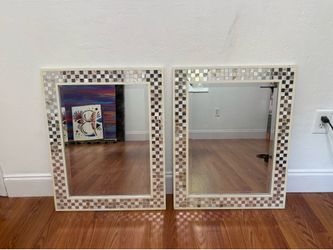 Set of mirrors