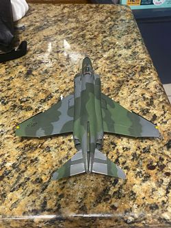 I’m selling a metal collectible airplane; it measures exactly 16 “ inches long. I paid 145 for it; I’m only asking 35. Firm price.