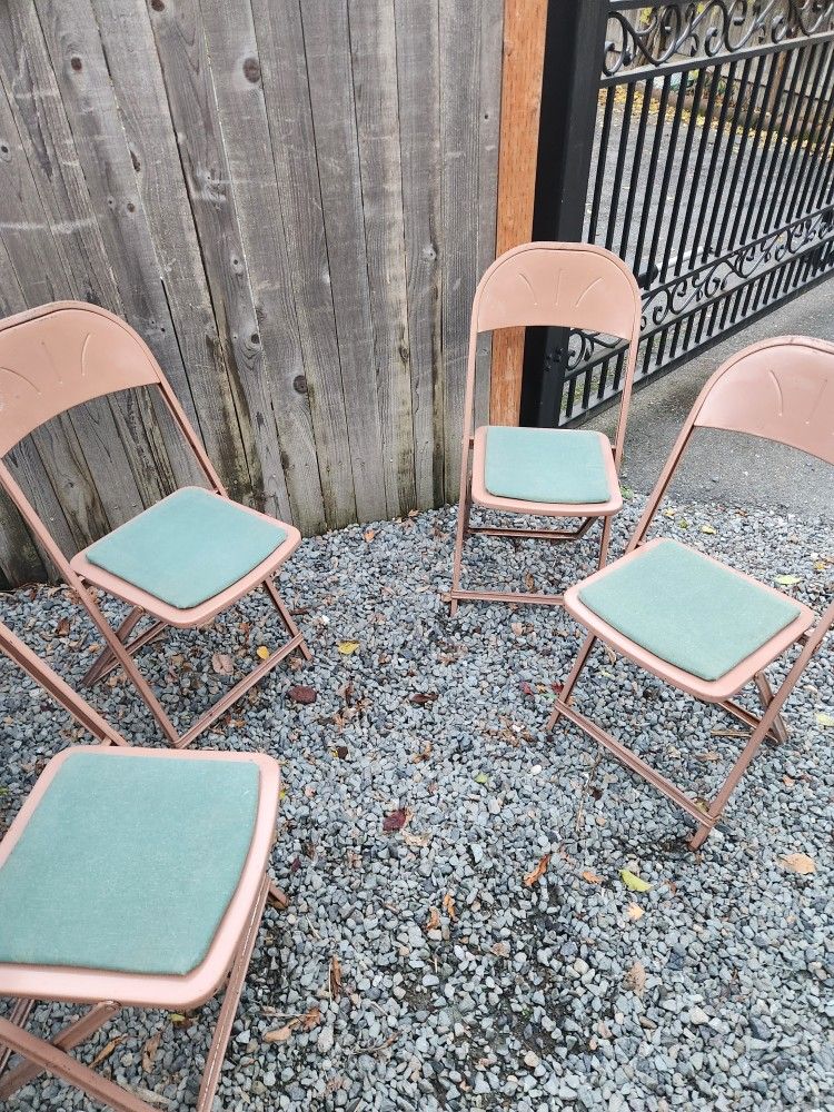 Set of 4 Vintage '40s metal folding chairs school assembly portable 

These are unique cool antique vintage style metal '40s chairs
