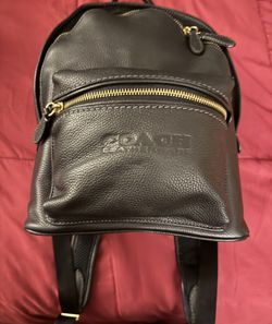 COACH MEDIUM BACKPACK - BLACK PEBBLE LEATHER 