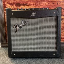 Fender Mustang I (V.2) Guitar Amp