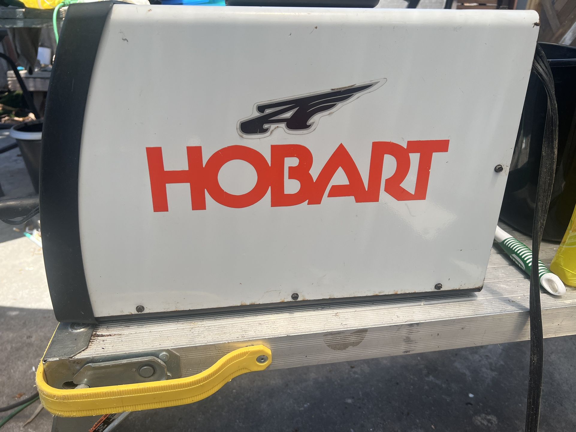 Hobart Handler 140 MIG Welder Welding Machine