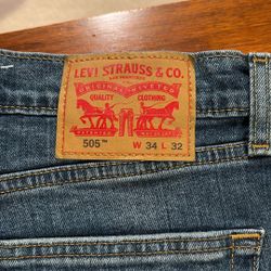 Levi 505 Regular Fit Men’s Jeans 