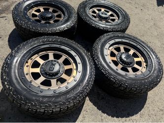 20” xd 137 rims open box with hard Toyo tires 5 lug jeep rubicon wrangler dodge ram older Chevy gmc