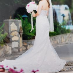 Wedding dress