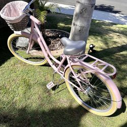 Girls/ Woman’s pink Beach Cruiser 