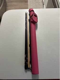 New Canadian maple, cue stick. 58 inches long. 19 oz comes with new case