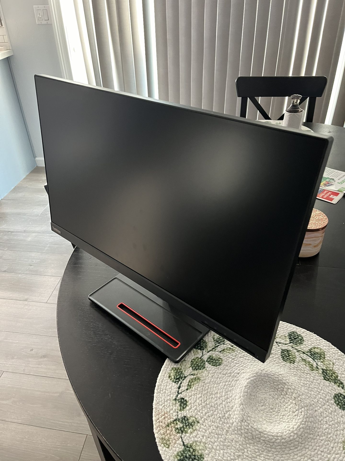 Lenovo Monitor