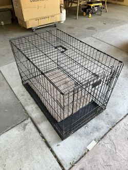 LARGE DOG CRATE