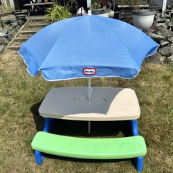 Kids Picnic Table W/Umbrella