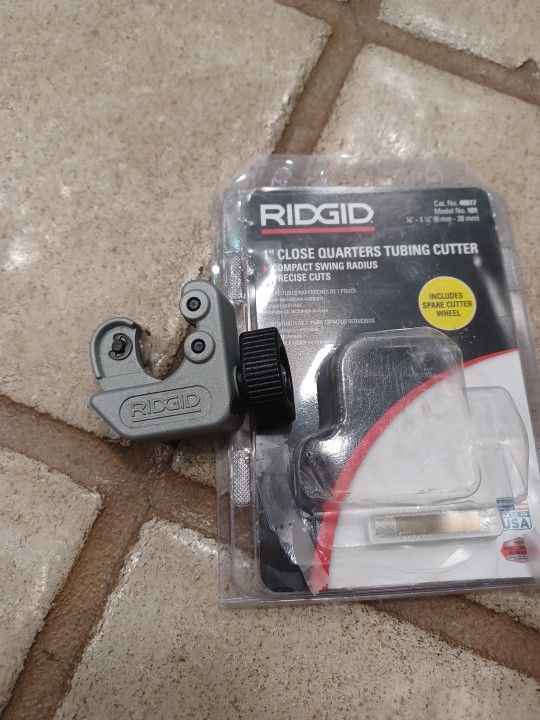Ridgid 1" Close Quarter Tubing Cutter