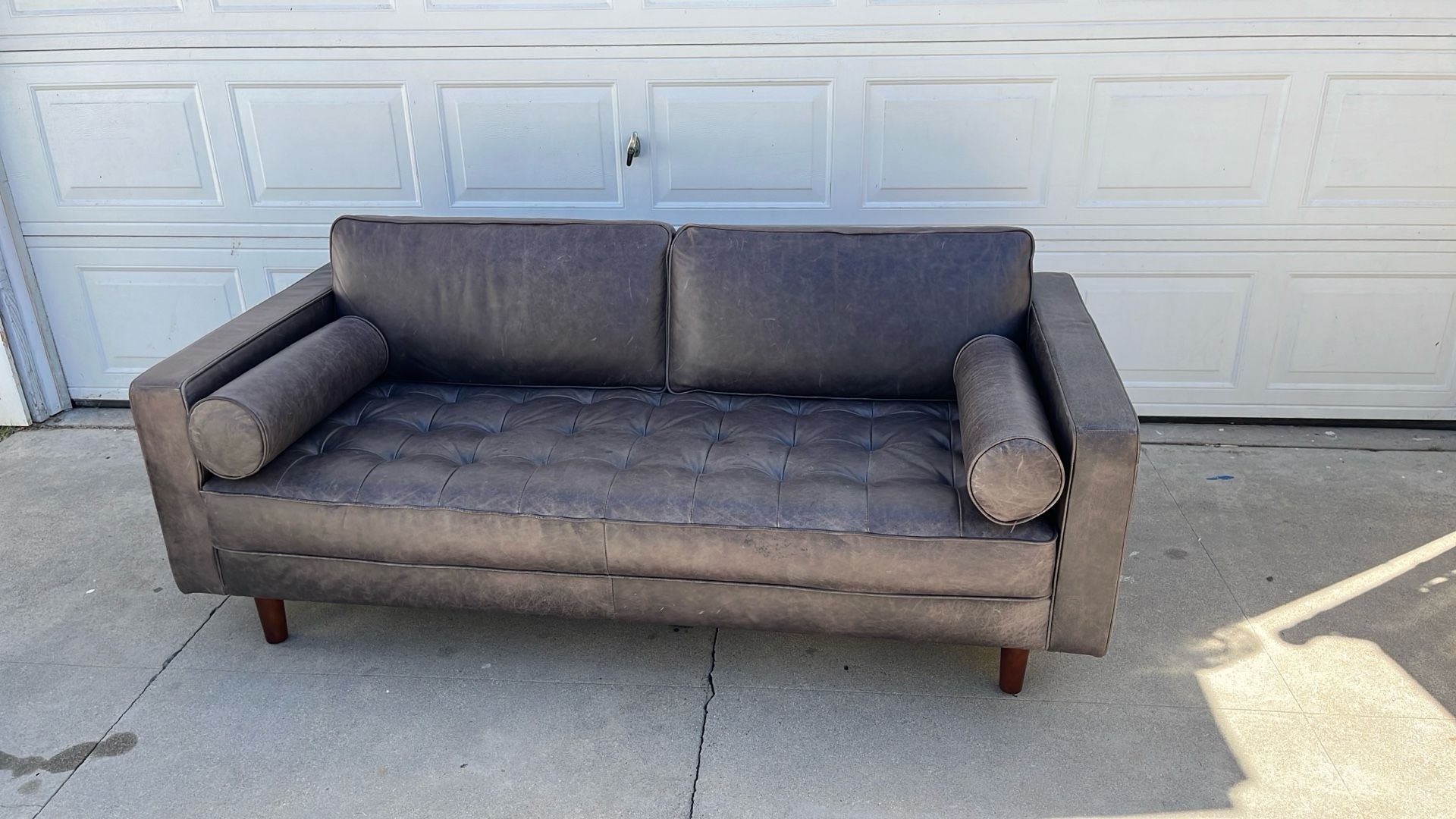 Free Sofa