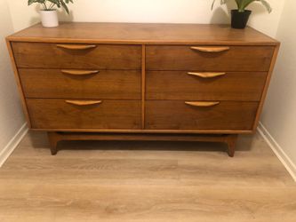 Beautiful Lane Dresser