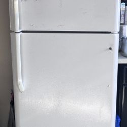 Free Working Fridge 