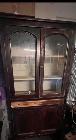 Project  Antique Hutch