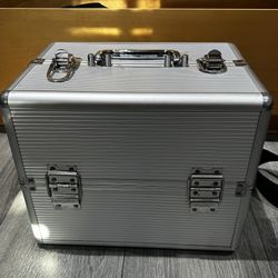 Makeup Travel Compartment Case